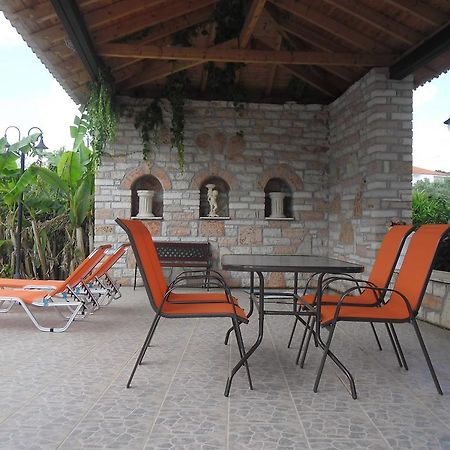 Villa Maria Chrani Exterior foto