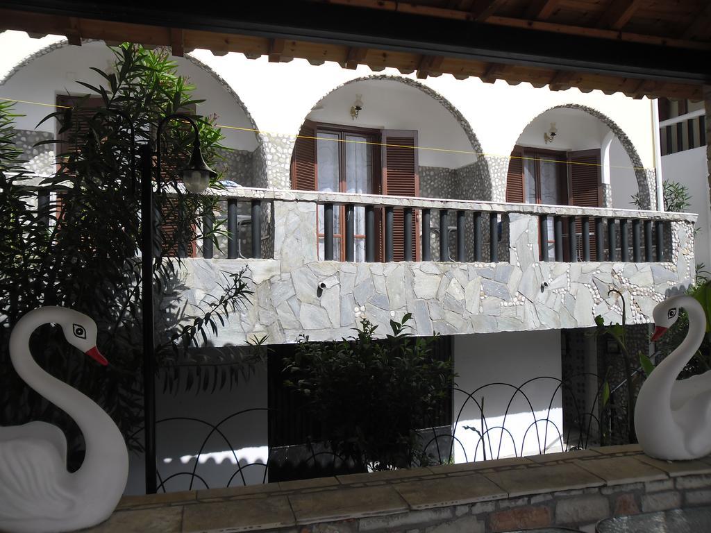 Villa Maria Chrani Exterior foto