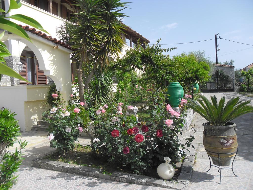 Villa Maria Chrani Exterior foto