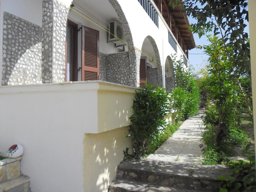 Villa Maria Chrani Exterior foto